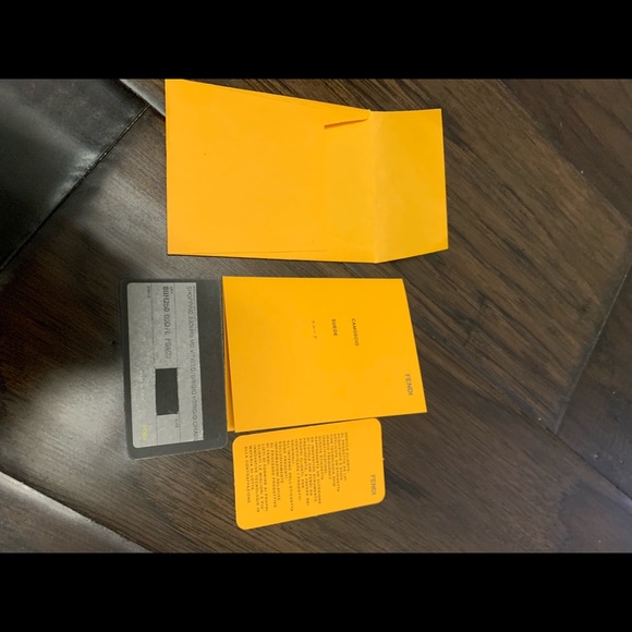 FENDI 2Jours Tote. - Picture 7 of 8